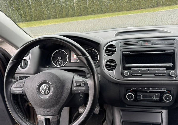 Volkswagen Tiguan cena 46900 przebieg: 229112, rok produkcji 2011 z Drobin małe 379